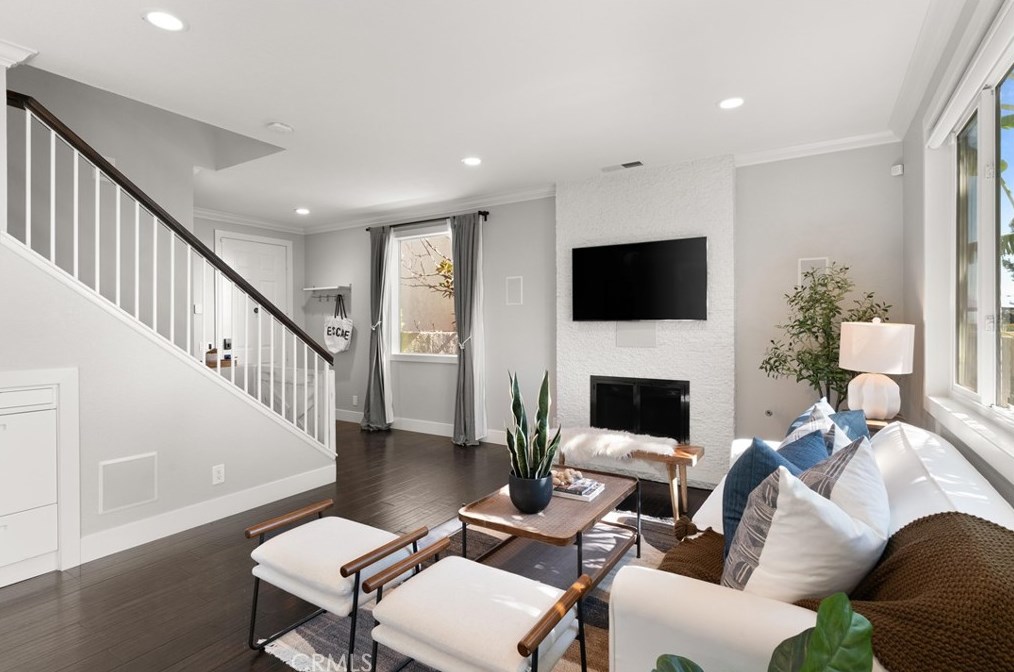 17 Calle Alamitos, Trabuco Canyon CA  92688-4133 exterior