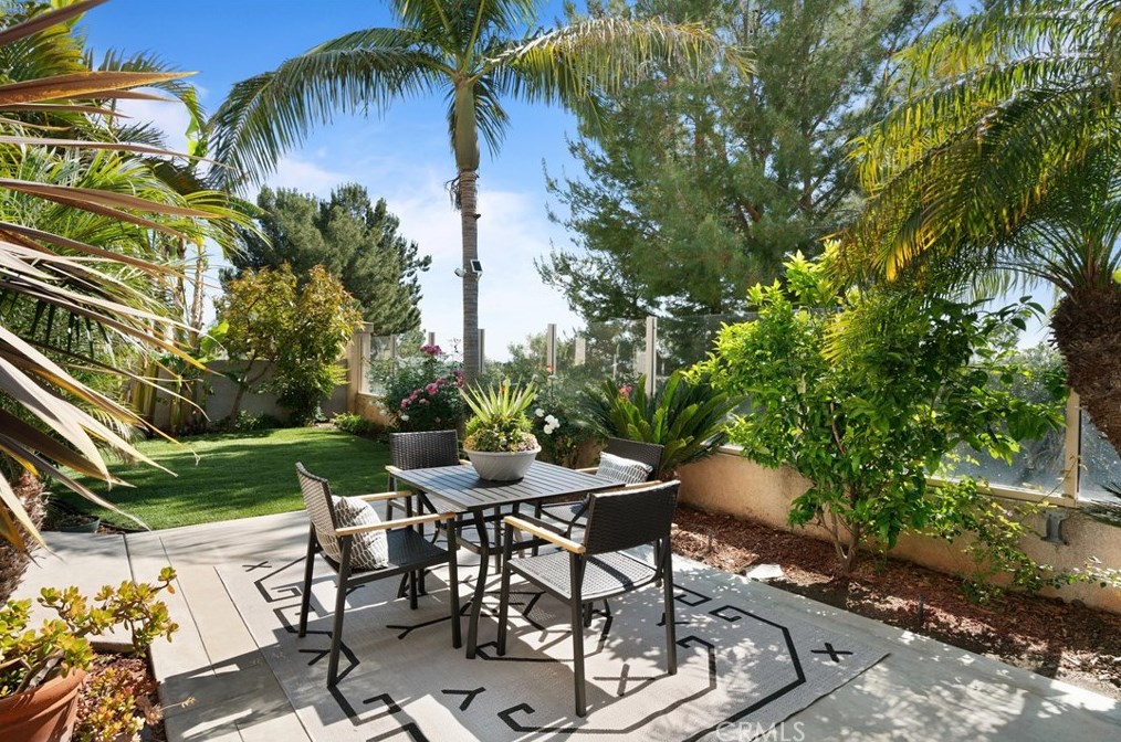 17 Calle Alamitos, Trabuco Canyon CA  92688-4133 exterior