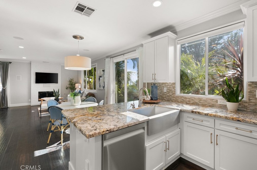 17 Calle Alamitos, Trabuco Canyon CA  92688-4133 exterior