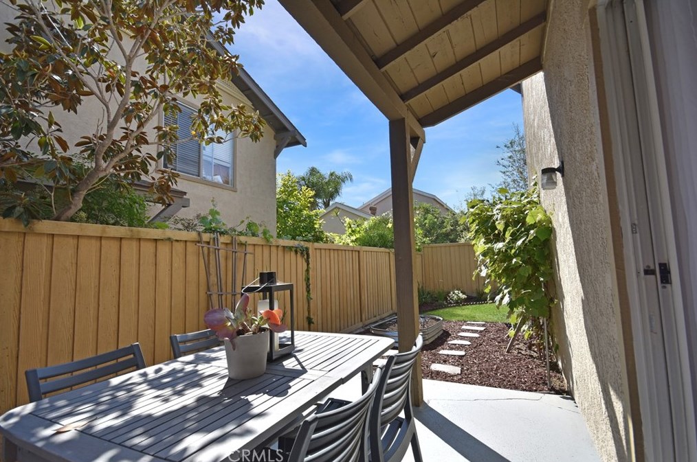 51 Smokestone, Irvine CA  92614-7429 exterior