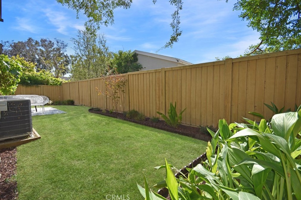 51 Smokestone, Irvine CA  92614-7429 exterior