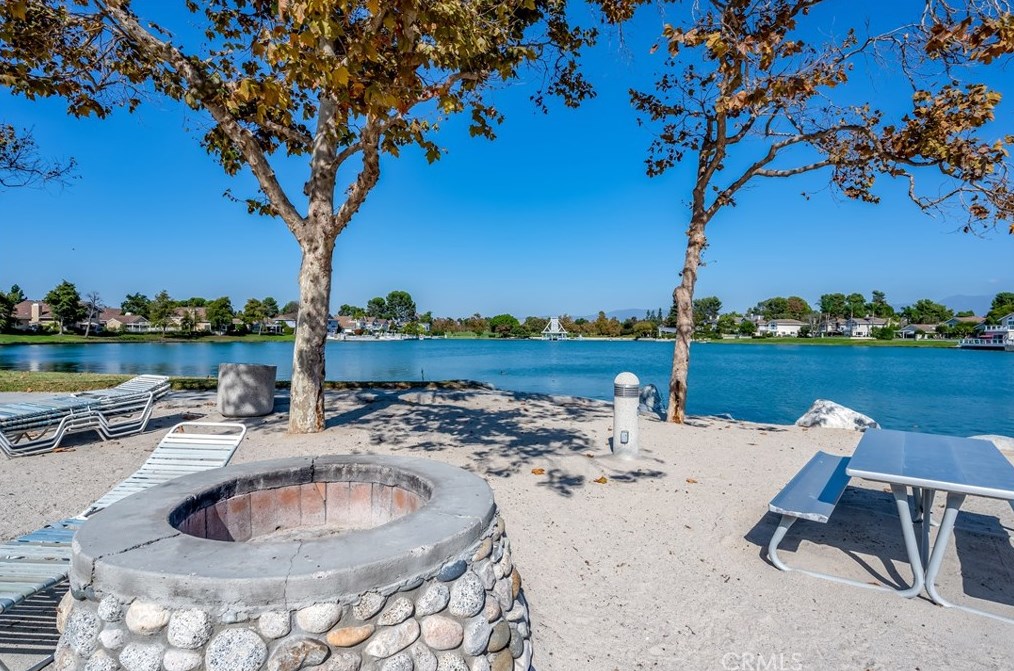 51 Smokestone, Irvine CA  92614-7429 exterior