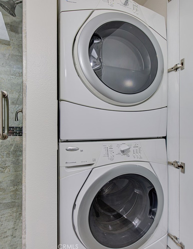 497 Avenida Sevilla, Laguna Beach CA  92637-8707 exterior