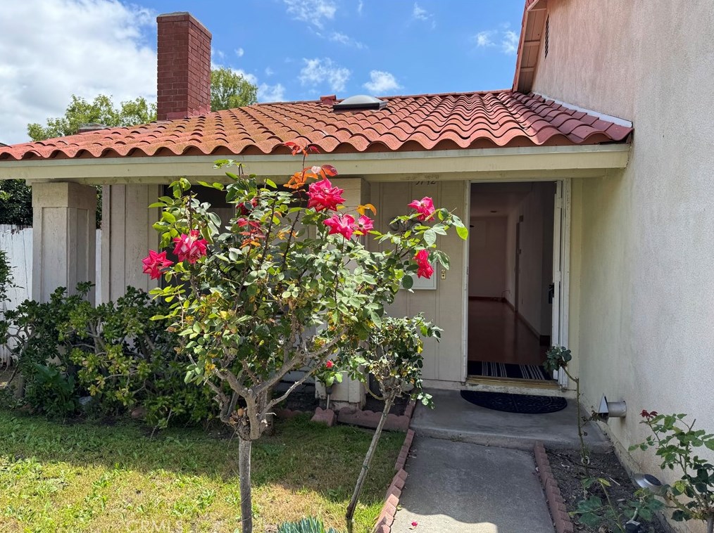 3712 Carmel Ave, Irvine CA  92606-1718 exterior