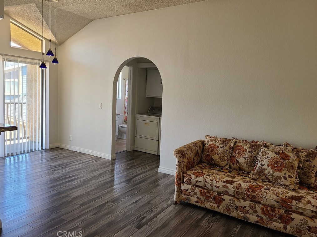 8966 Palika Pl, Garden Grove CA  92841-4647 exterior