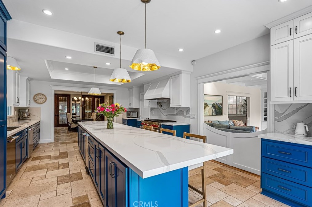 1609 6th St, Manhattan Beach CA  90266-6305 exterior
