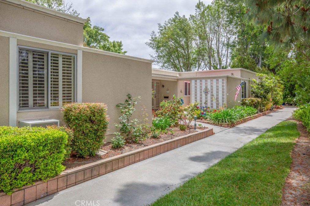 422 Avenida Castilla, Laguna Beach CA  92637-3839 exterior
