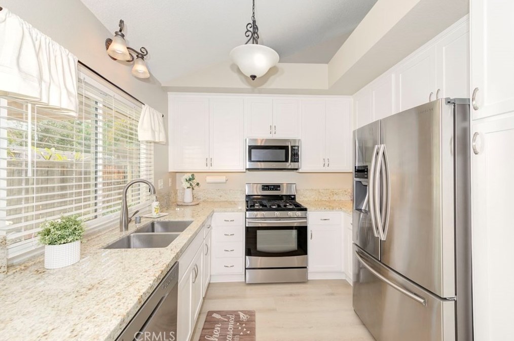 8 Ojai Ct, Trabuco Canyon CA  92688-1814 exterior