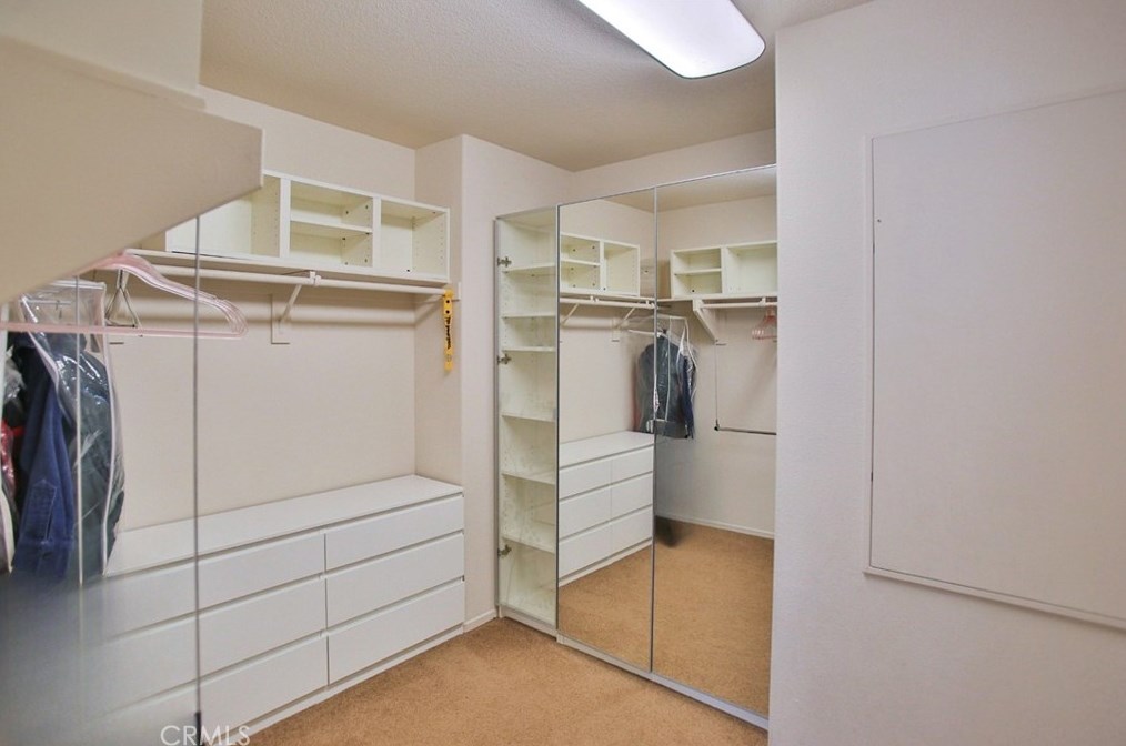 8156 Garden Park St, Chino CA  91708-9347 exterior