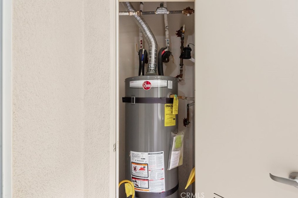 2170 Scholarship, Irvine CA  92612-5662 exterior