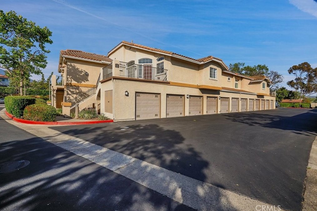 34 Leonado, Trabuco Canyon CA  92688-1645 exterior
