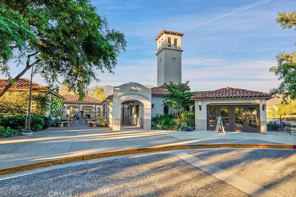 34 Leonado, Trabuco Canyon CA  92688-1645 exterior