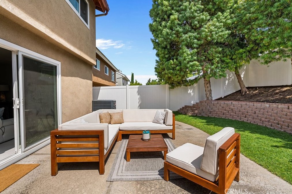 19 Grant, Irvine CA  92620-3353 exterior