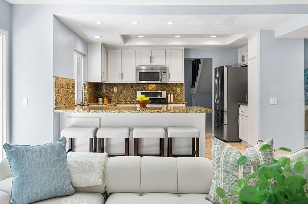 19 Grant, Irvine CA  92620-3353 exterior