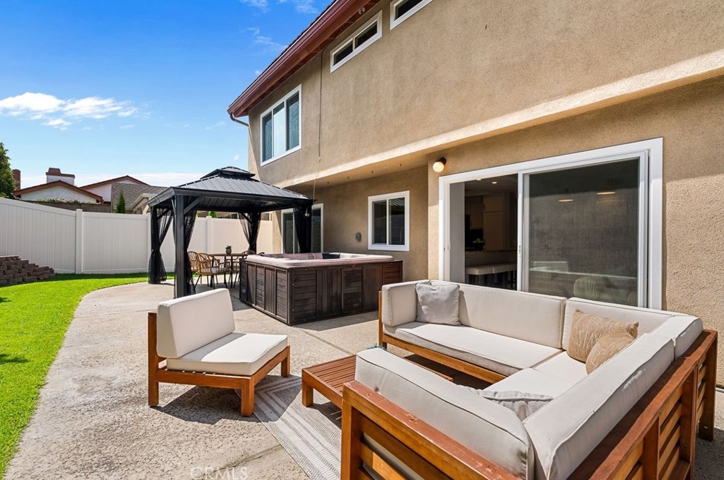 19 Grant, Irvine CA  92620-3353 exterior