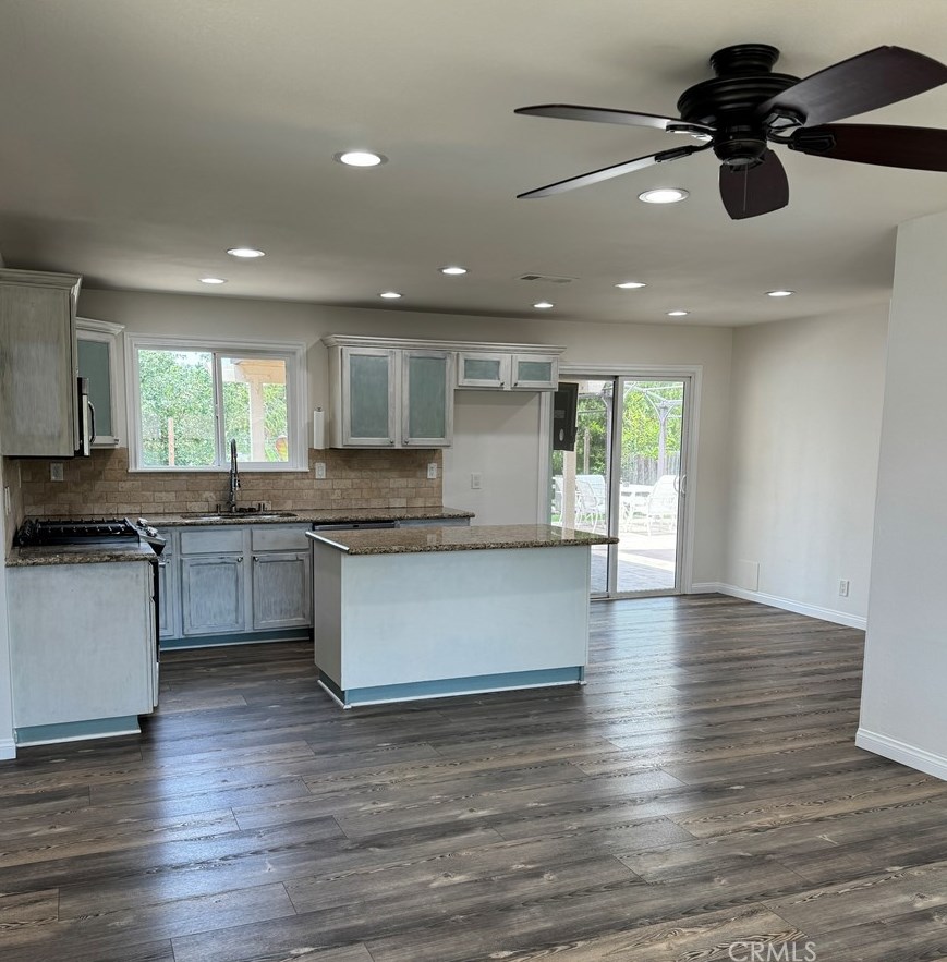 741 Calle Cardo, Thousand Oaks CA 91360-4833 exterior