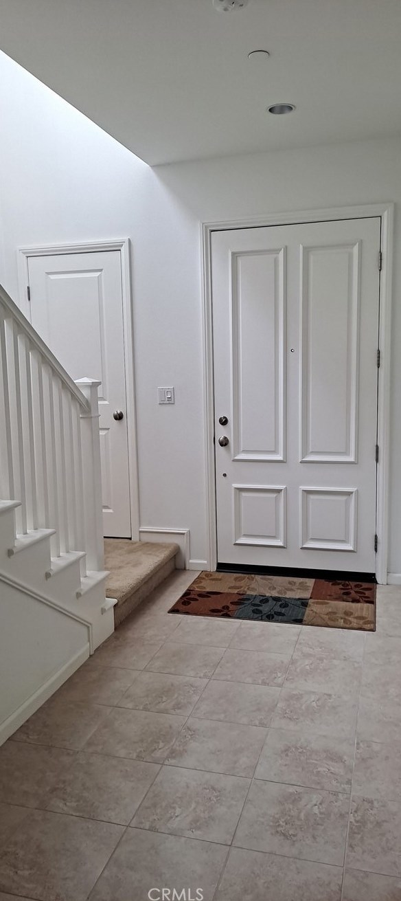 121 Rodeo, Irvine CA  92602 exterior