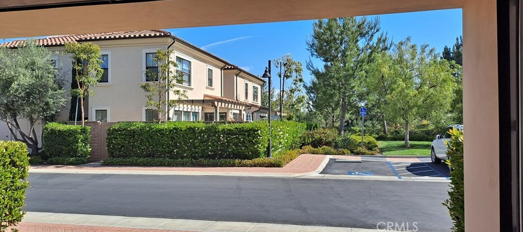 121 Rodeo, Irvine CA  92602 exterior