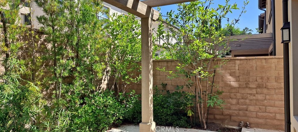 121 Rodeo, Irvine CA  92602 exterior