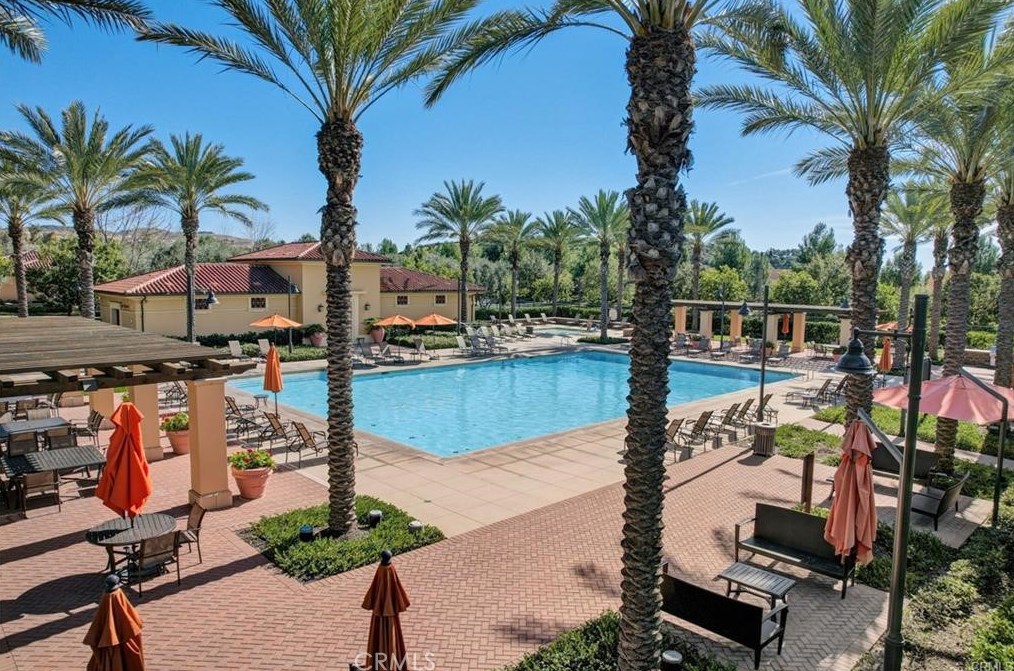 121 Rodeo, Irvine CA  92602 exterior