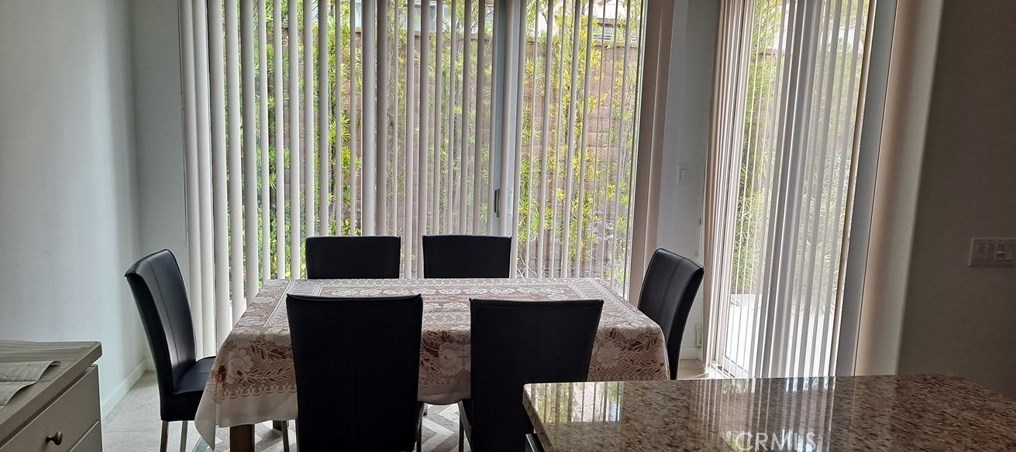 121 Rodeo, Irvine CA  92602 exterior