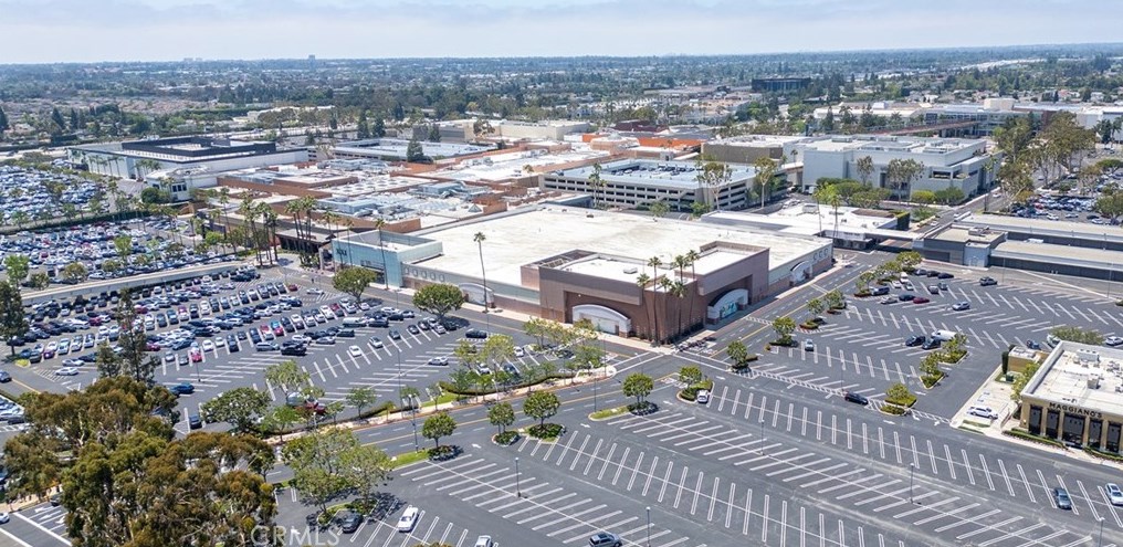 2500 Salta St, Santa Ana CA 92704-5650 exterior