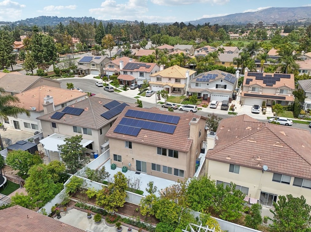 12 Parma, Irvine CA  92602-1657 exterior