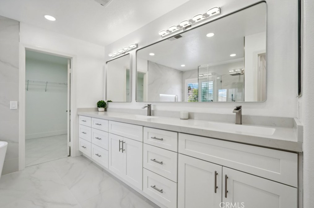 12 Parma, Irvine CA  92602-1657 exterior