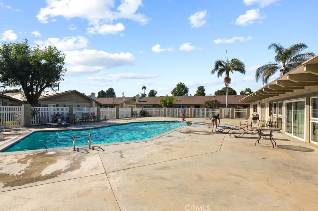 3139 Chapman Ave, Orange CA  92868-1702 exterior