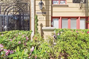 411 N Oakhurst Dr, Beverly Hills, CA 90210 - Photo 11