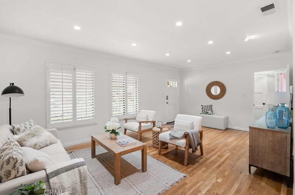 5409 Keynote St, Long Beach CA  90808-2568 exterior