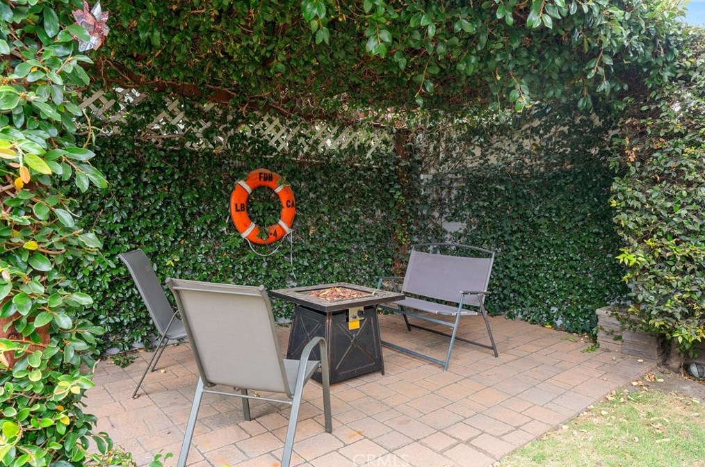 5409 Keynote St, Long Beach CA  90808-2568 exterior