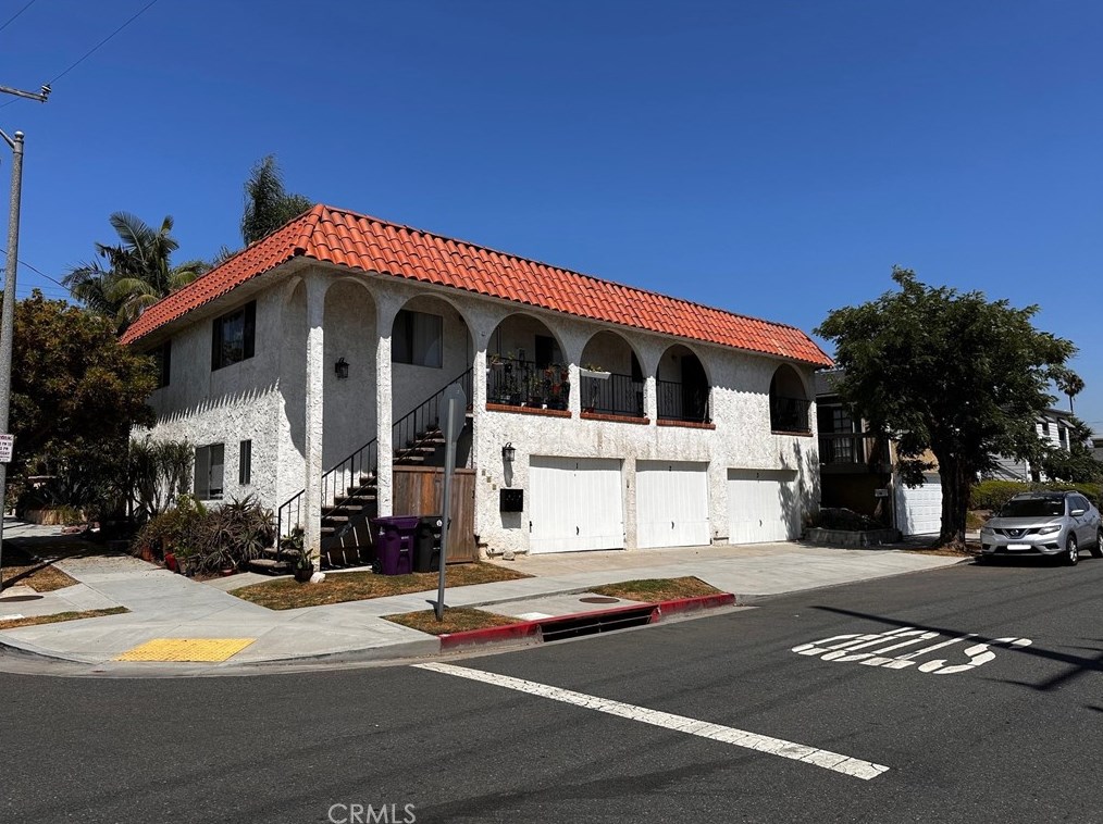 803 Bennett Ave, Long Beach CA  90804-5512 exterior