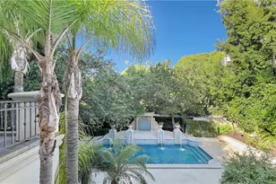 710 N Rodeo Dr, Beverly Hills, CA 90210 - Photo 17