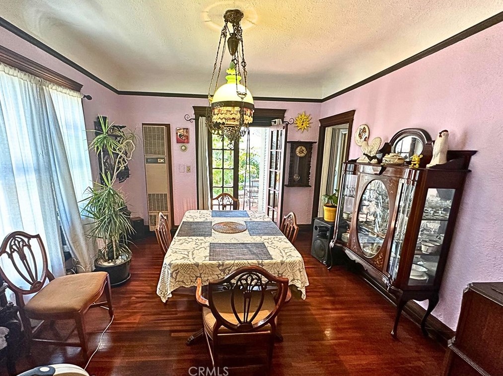 1528 Appleton St, Long Beach CA 90803-5702 exterior