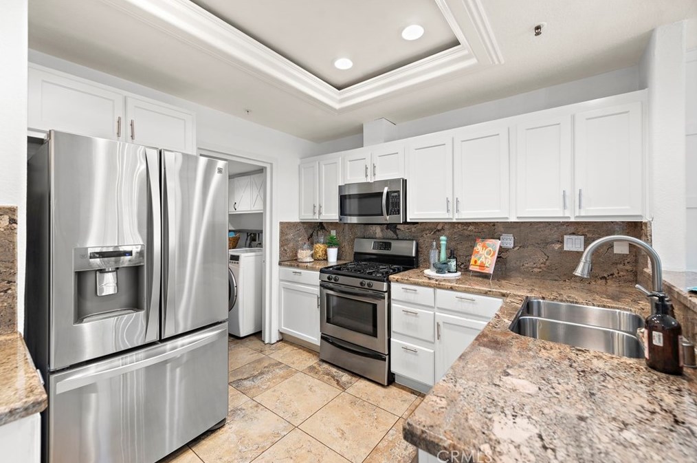 201 Cinnamon Teal, Laguna Beach CA  92656-1803 exterior