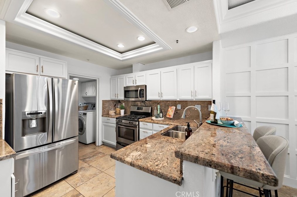 201 Cinnamon Teal, Laguna Beach CA  92656-1803 exterior