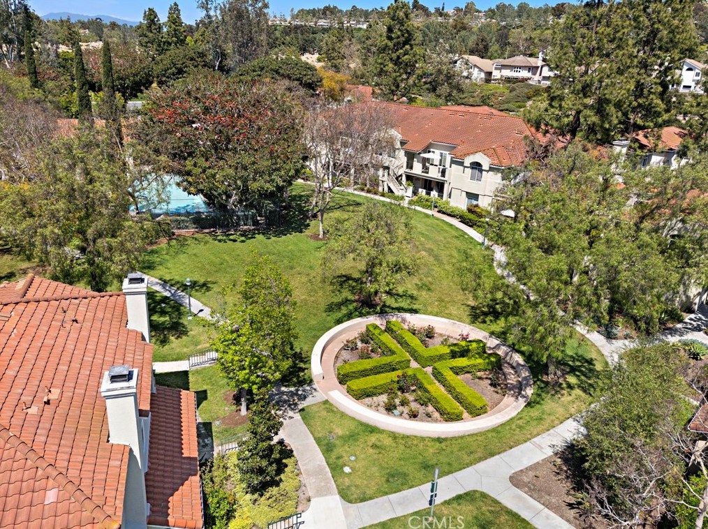 201 Cinnamon Teal, Laguna Beach CA  92656-1803 exterior