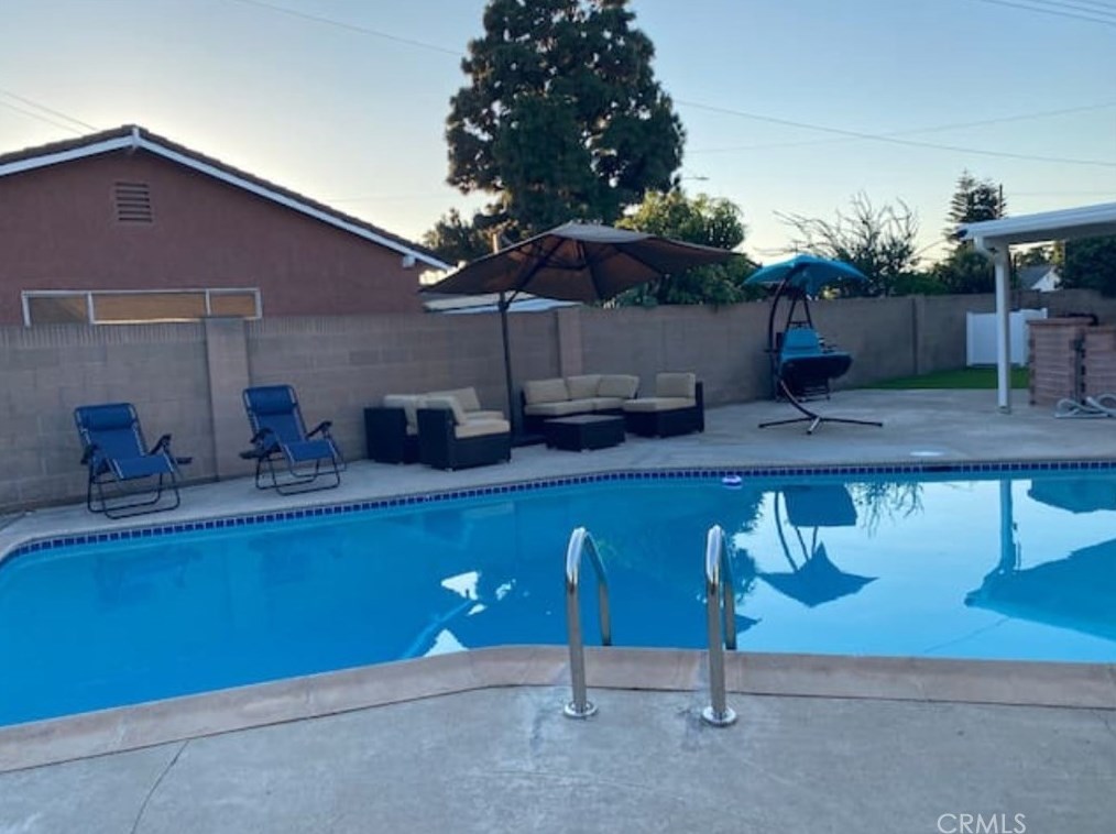 9272 Cerritos Ave, Anaheim CA  92804-5954 exterior
