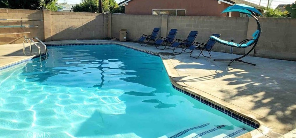 9272 Cerritos Ave, Anaheim CA  92804-5954 exterior