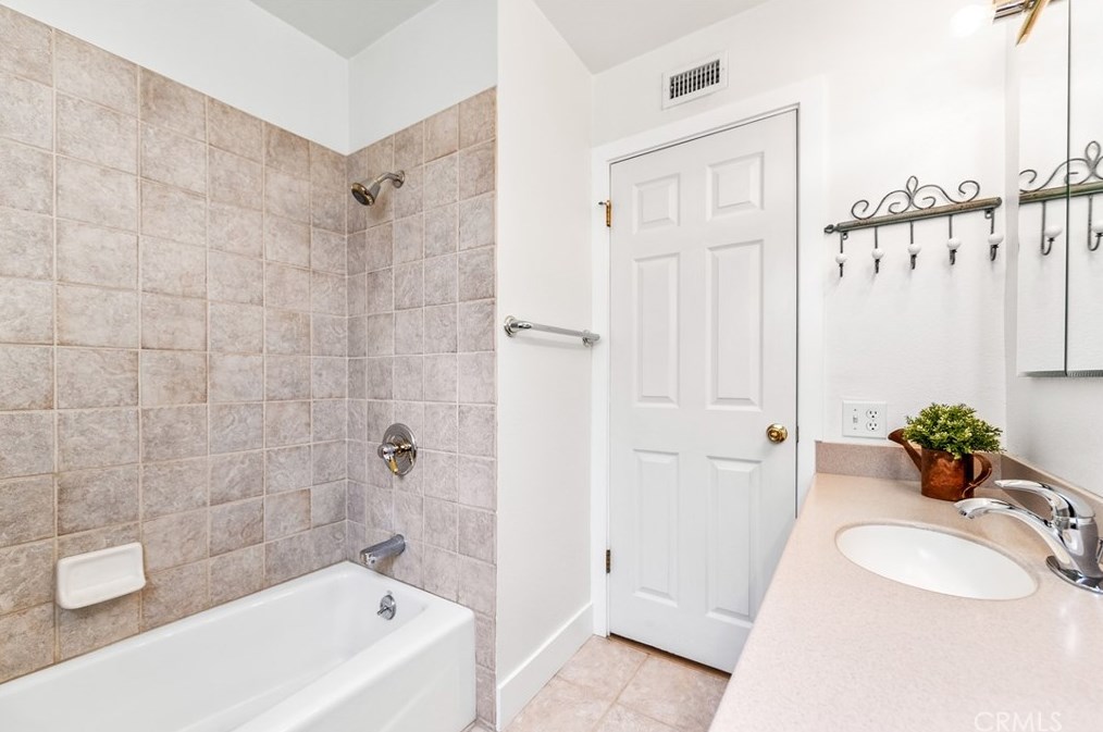 5342 Anthony Ave, Garden Grove CA  92845-3021 exterior