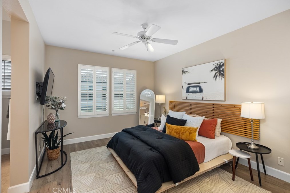 48 Dovetail, Irvine CA  92603-4202 exterior