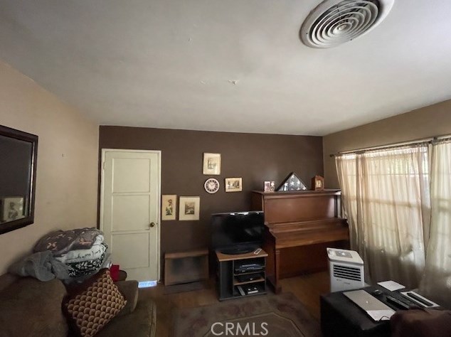 355 Arrow Rte, Upland CA exterior