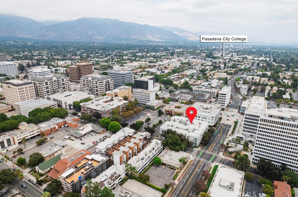 160 Hudson Ave, Pasadena CA  91101-4312 exterior