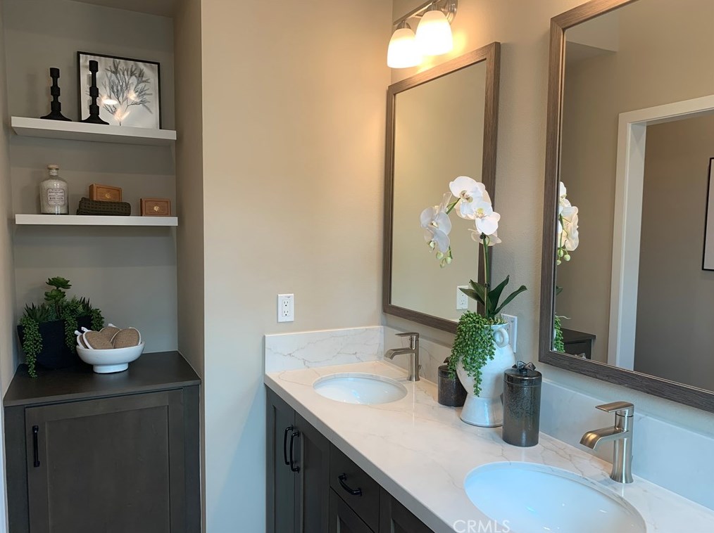 3673 Elm Ave, Long Beach CA 90807-3401 exterior