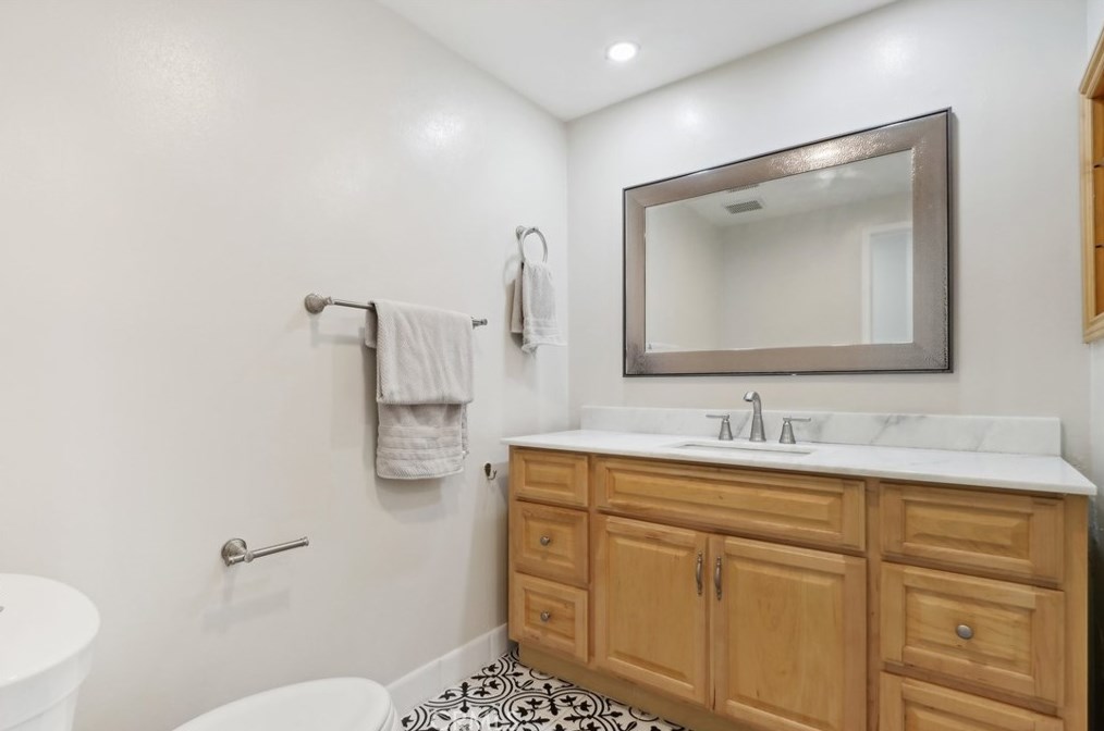 3552 Sego St, Irvine CA 92606-2624 exterior