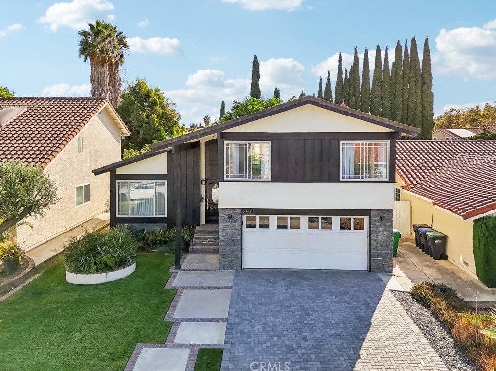 3552 Sego St, Irvine CA 92606-2624 exterior
