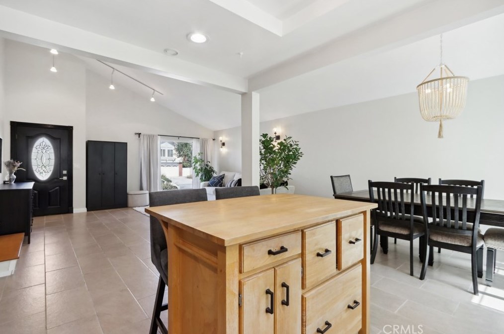 3552 Sego St, Irvine CA 92606-2624 exterior