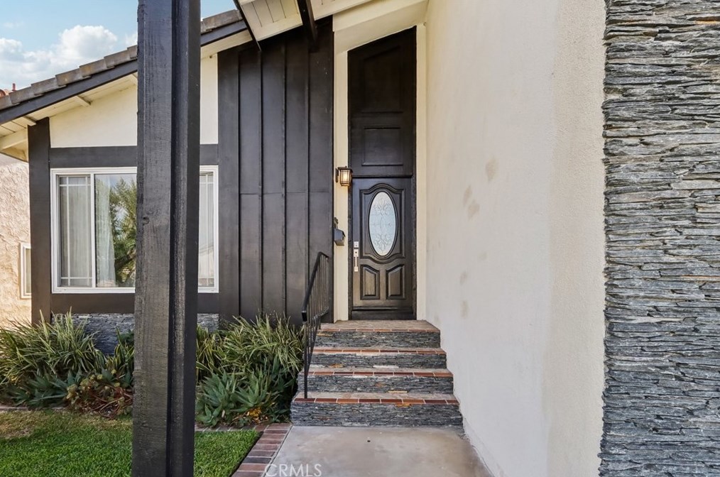 3552 Sego St, Irvine CA 92606-2624 exterior