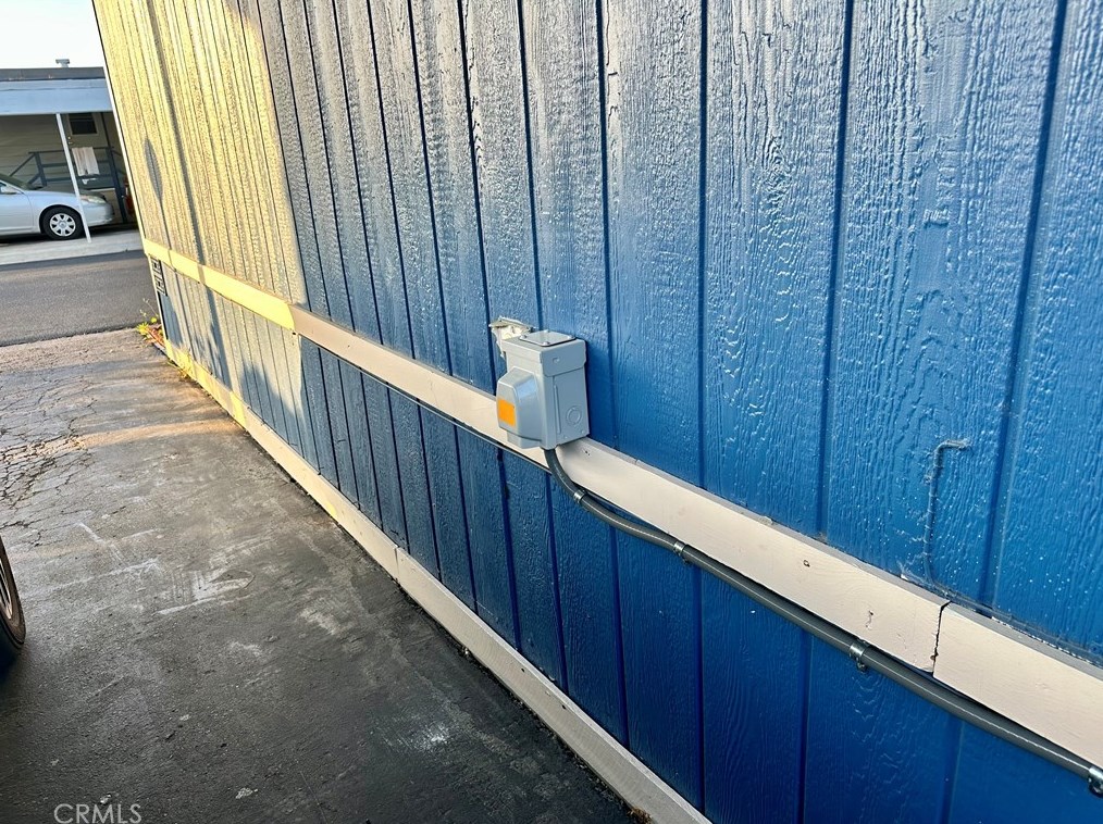 507 Euclid St, Santa Ana CA  92704-1000 exterior